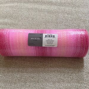 Place & Time Pink Ombré Decorative Mesh Roll